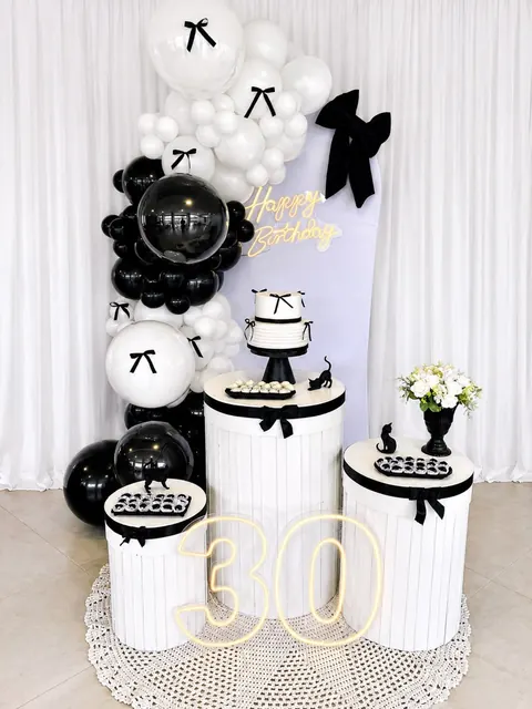 Decoração Preto e branco com laços